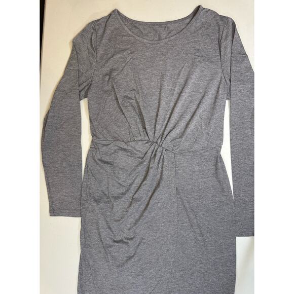 NWT Cupshe Gray Long Sleeve Knit Twist Front Midi Dress Size Medium - Picture 3 of 8